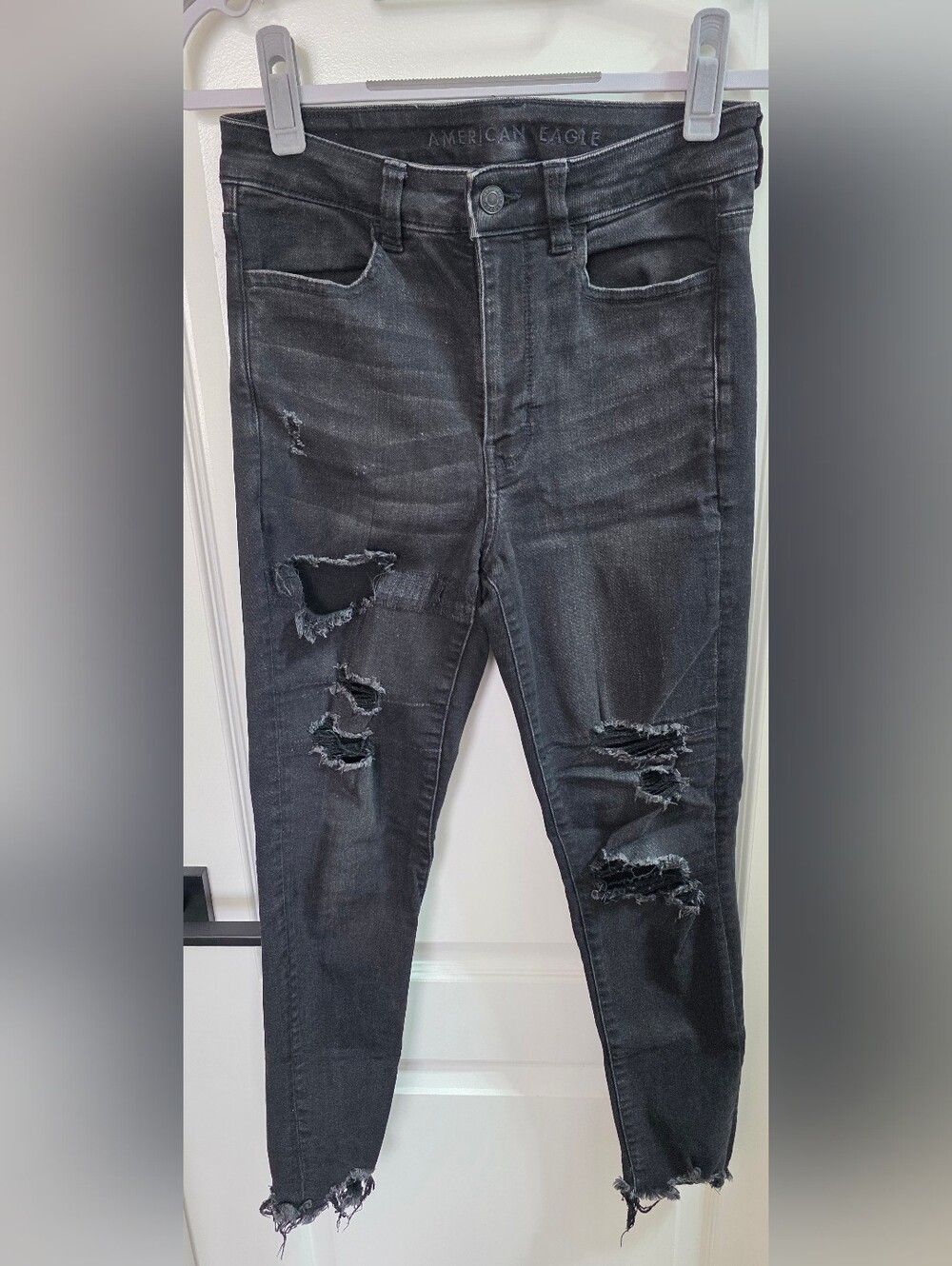 American Eagle Women’s Distressed Black Ripped Jeans